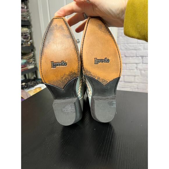 Laredo Fancy Leather Coastal Cowgirl Western Snip Toe Boots in Light Blue - Picture 10 of 11